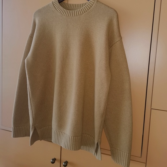 Gap Oversized Crewneck Men’s Sweater (M Tall) - Picture 2 of 9